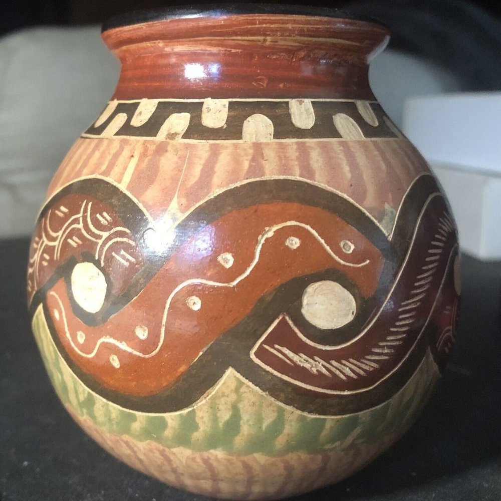 Red Clay Costa Rican Chorotega Pottery Earth Tones Artist Signed GREAT DAD GIFT